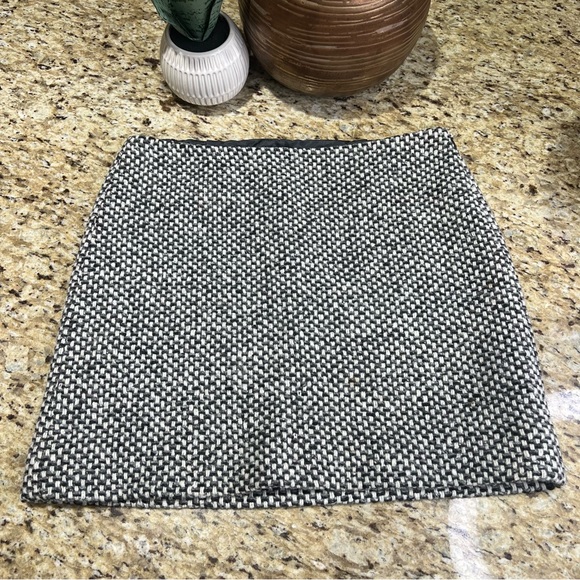 J Crew Tweed Wool Blend Black & White Grey Mini Skirt 2 - Picture 4 of 9